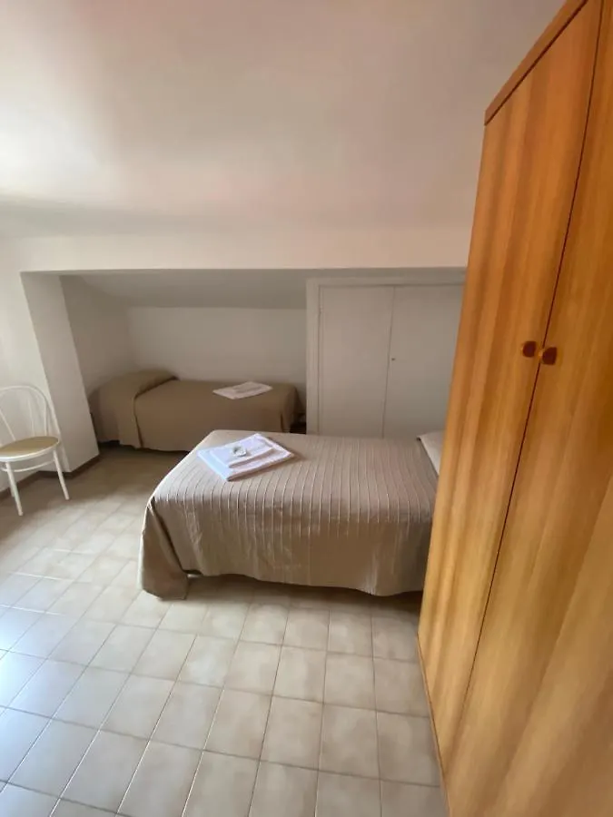 רומא Pascoli Guest House דירה